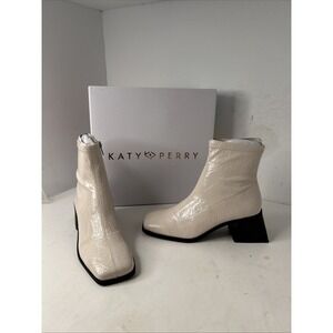 Katy Perry Lolette Stretch Ankle Boot Chalk Sz 5